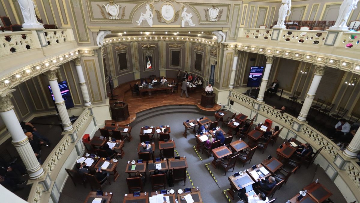 Conmemoran Día del Trabajador del Congreso del Estado de Puebla