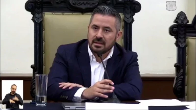 Adán Domínguez exhorta a regidores a mantenerse al margen de elecciones