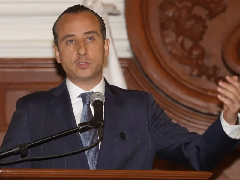 Ante el Consejo Universitario de BUAP, Riestra acusa trampa en elección de Puebla