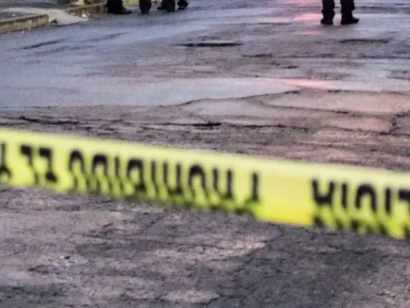 Muere motociclista de 17 años tras choque en la Recta a Cholula; hay un herido
