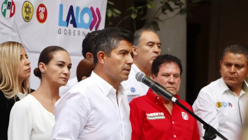 Eduardo Rivera presenta denuncia ante la FGE; “no nos van a intimidar”