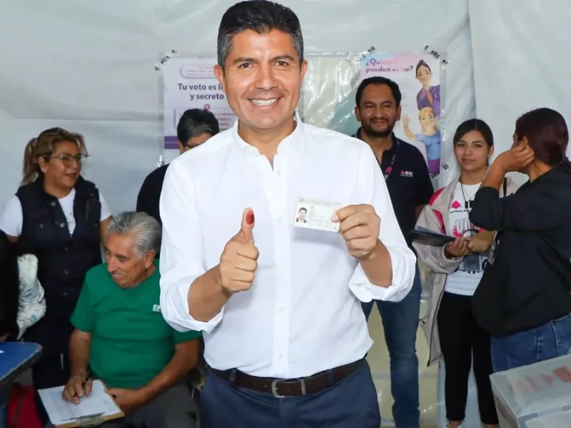 ¡Ya ganamos!: Eduardo Rivera tras emitir su voto, pide paciencia a poblanos