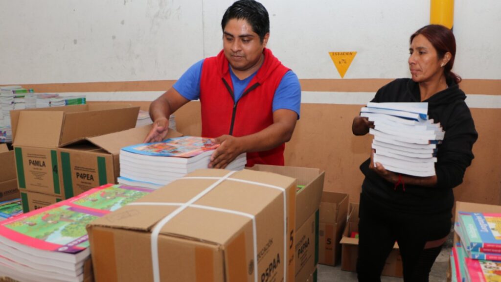 En Puebla, arranca distribución de 9 millones de libros SEP para ciclo 2024-25
