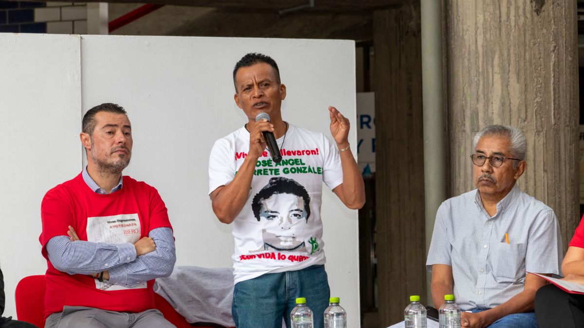Desde Ibero Puebla, padre de uno de los 43 llama a no olvidar el 26 de septiembre