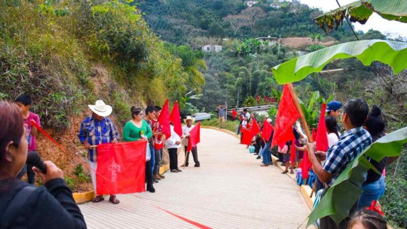 En Huitzilan, inauguran avenida principal de la comunidad de Tepetzintla