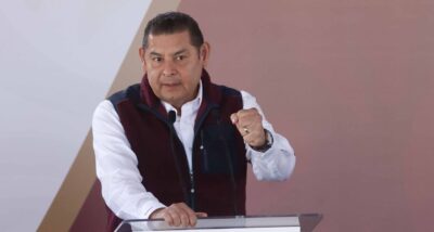 Con apenas 2 semanas de gobierno, Alejandro Armenta tiene aprobación del 67.9%