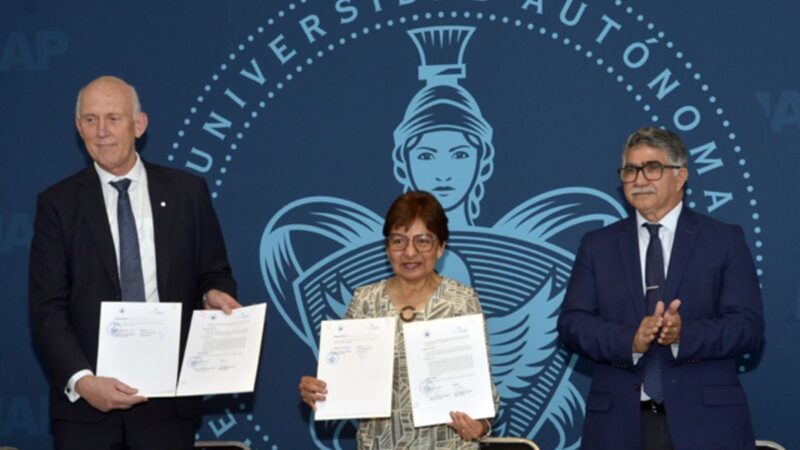 BUAP y universidad alemana signan convenio para movilidad en Computación