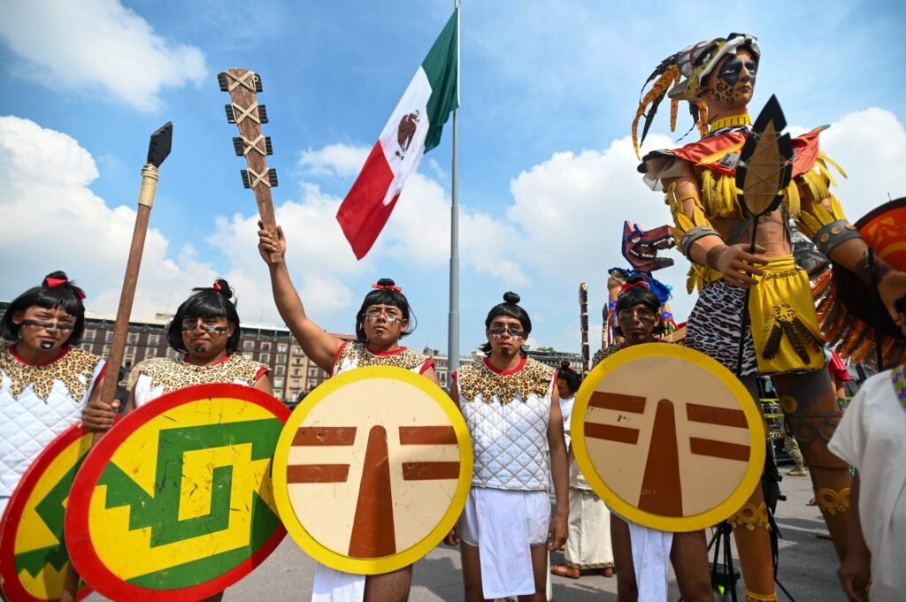 Danzantes en ceremonia de la CDMX