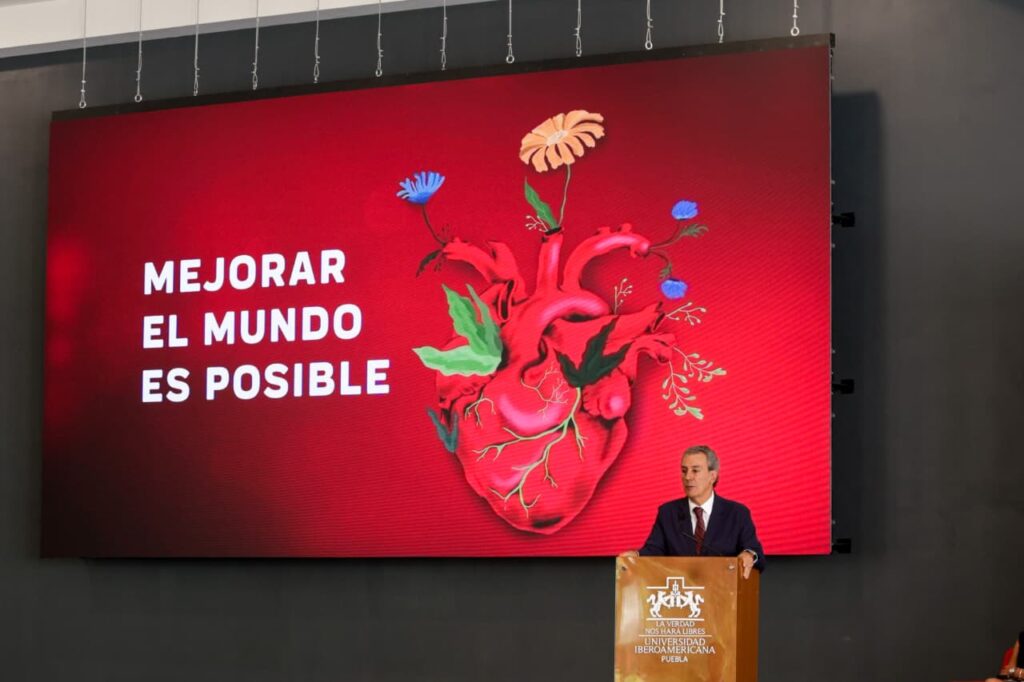 Entregan reconocimiento "Mujeres Imparables" a 200 emprendedoras poblanas