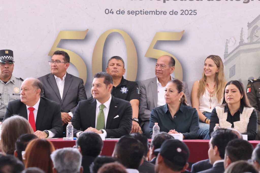 Tepeaca conmemora 505 años de su fundación; Armenta recibe la Cédula Real