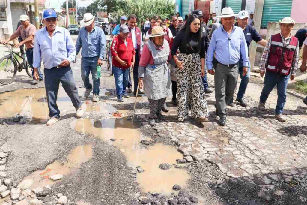 San Pedro Cholula rehabilita vialidad en Santa Bárbara