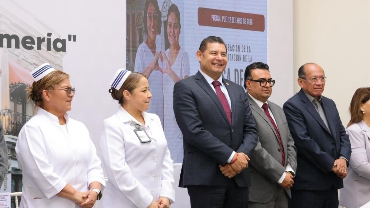 Tras 15 años, inauguran rehabilitación de Casa de la Enfermería de Puebla