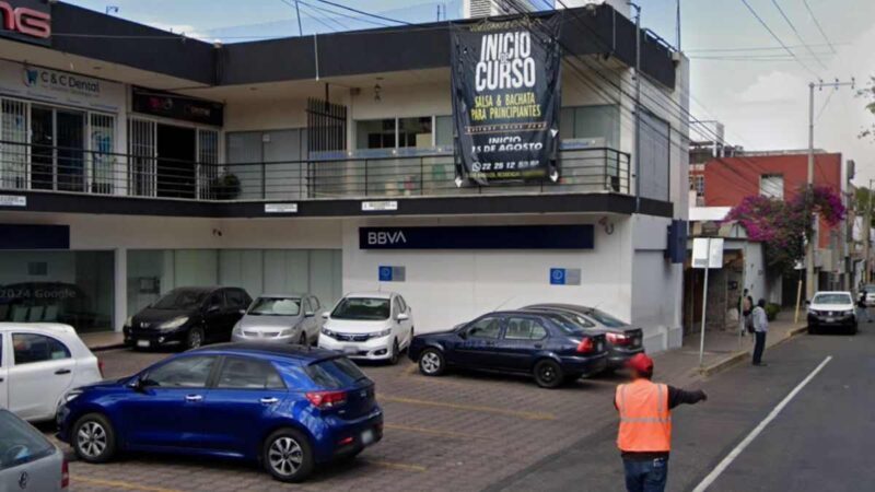 Roban 137 mil pesos a cuentahabiente tras retirar en BBVA de Las Ánimas, Puebla
