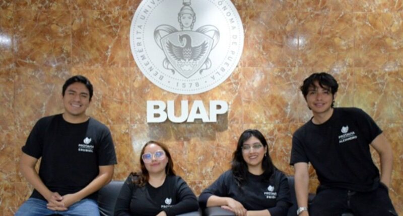 Estudiantes de la BUAP crean Protavia, una alternativa nutritiva a base de proteína de grillo.