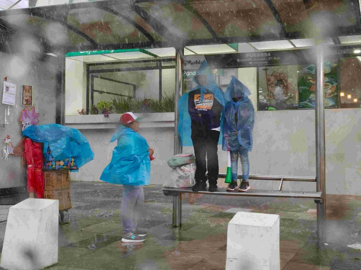 Pronostican en Puebla lluvias intensas este fin de semana; activan monitoreo